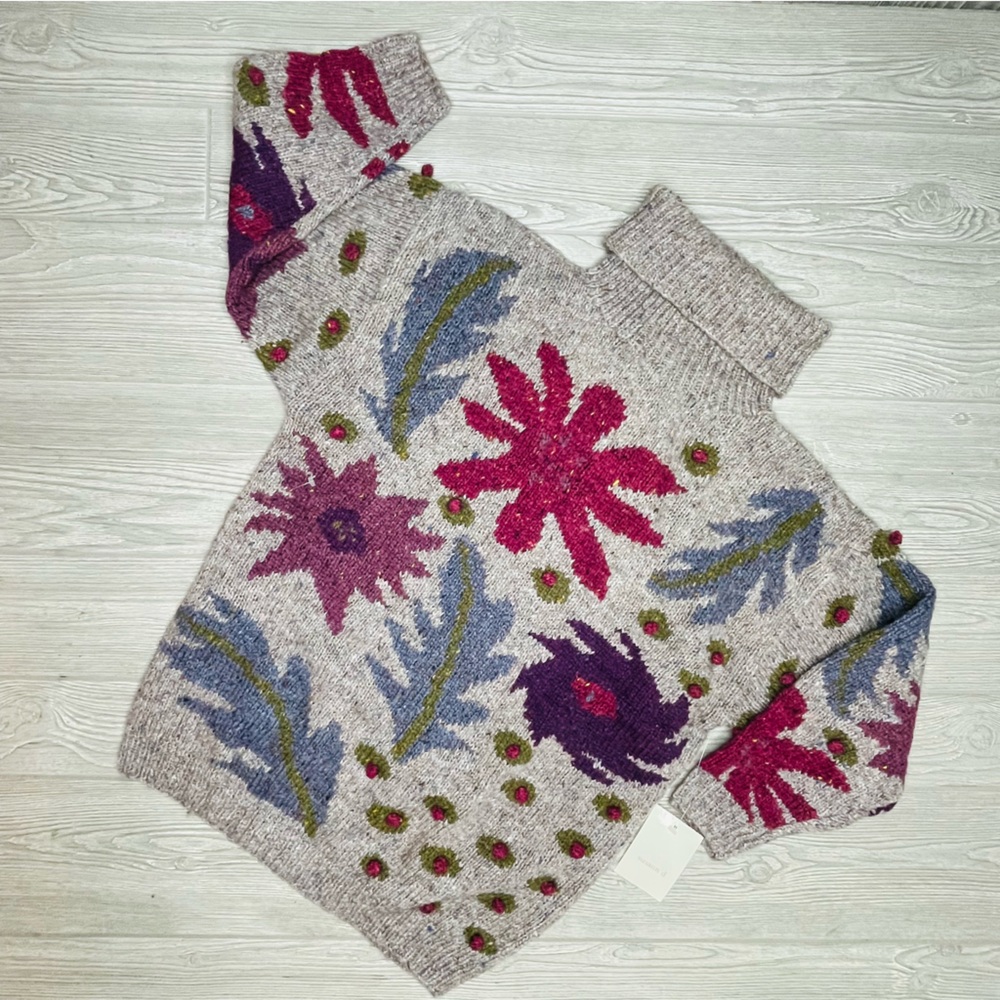 Vintage susann D long sleeve knit turtle neck sweater flower pattern Pom Pom’s m